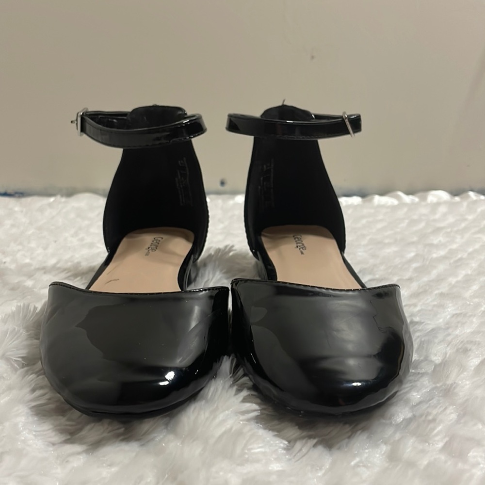 Dress shoes
